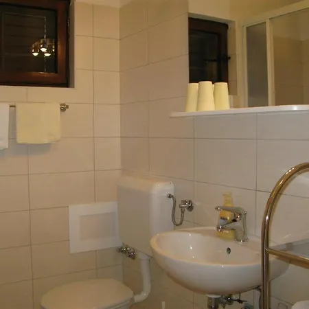 Palit 16356b Apartman Mundanije
